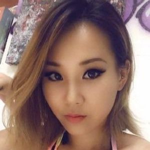 Meet your Posher, Ara